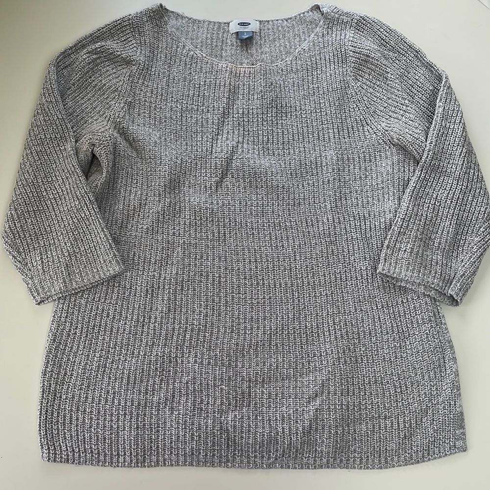 Old Navy gray sweater